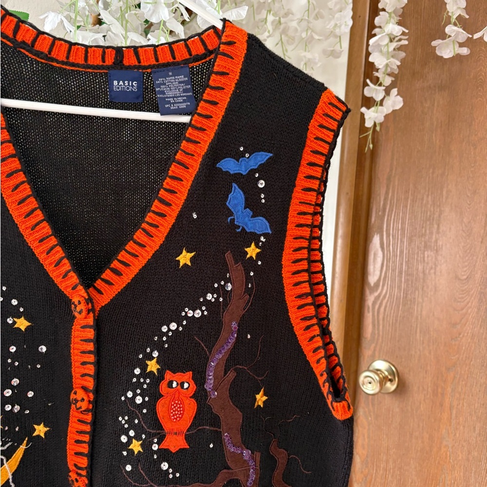 Basic Editions Vintage Festive Black and Orange Halloween Vest 🎃 - Picture 2 of 6